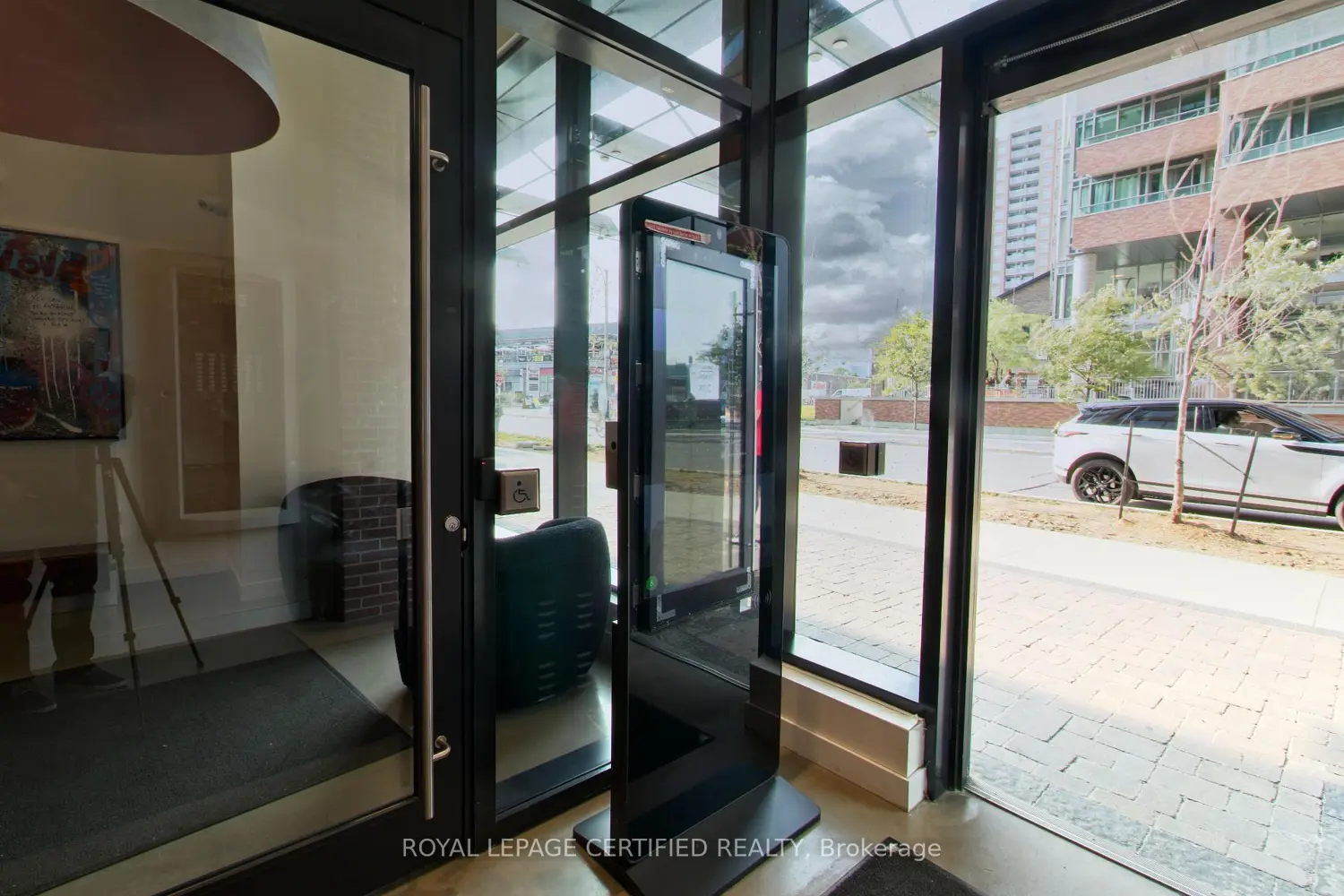 Additional image 7 of 135 East Liberty Street 806