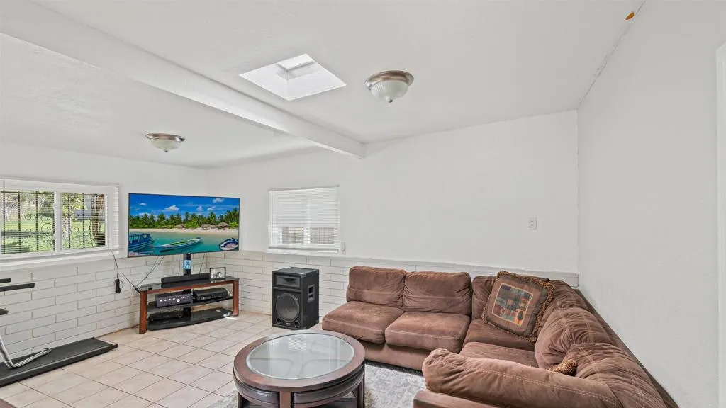 Additional image 38 of 6020 Albemarle St, San Diego, CA 92139