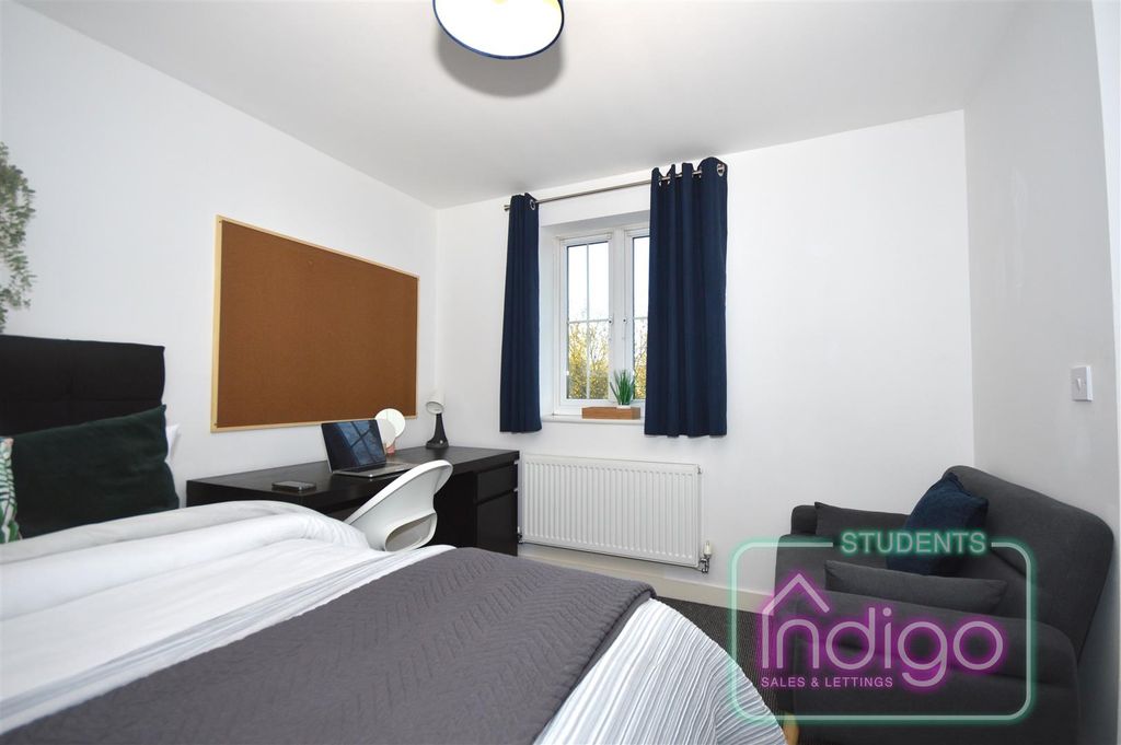 Additional image 17 of 5 bed property to rentChervil Close, Newcastle ST5