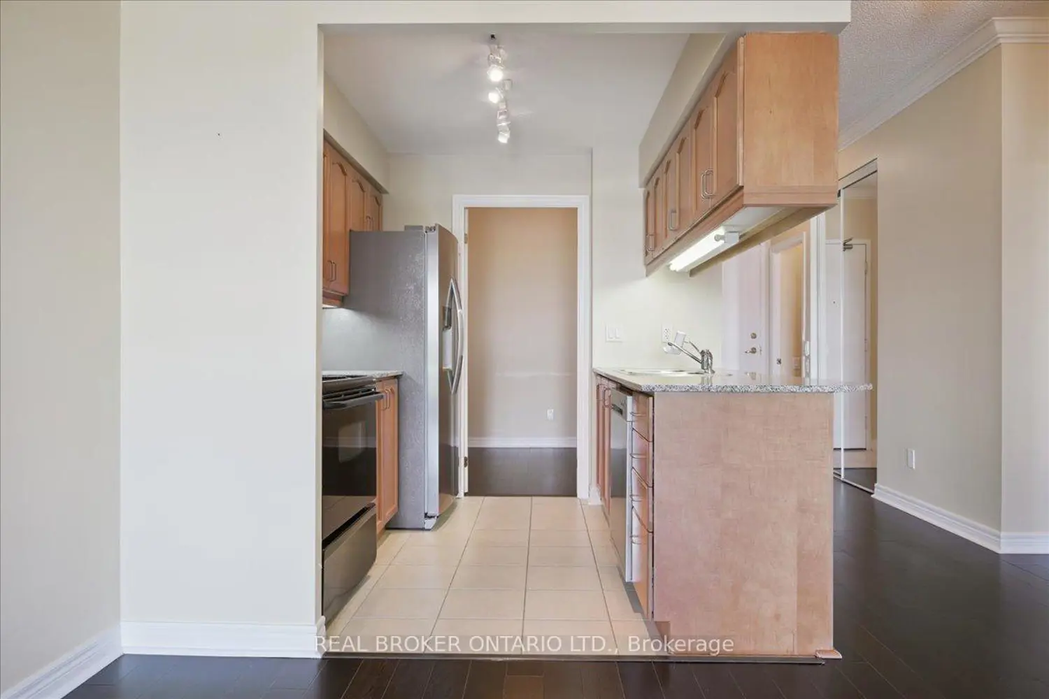 Additional image 16 of 40 Old Mill Road 804