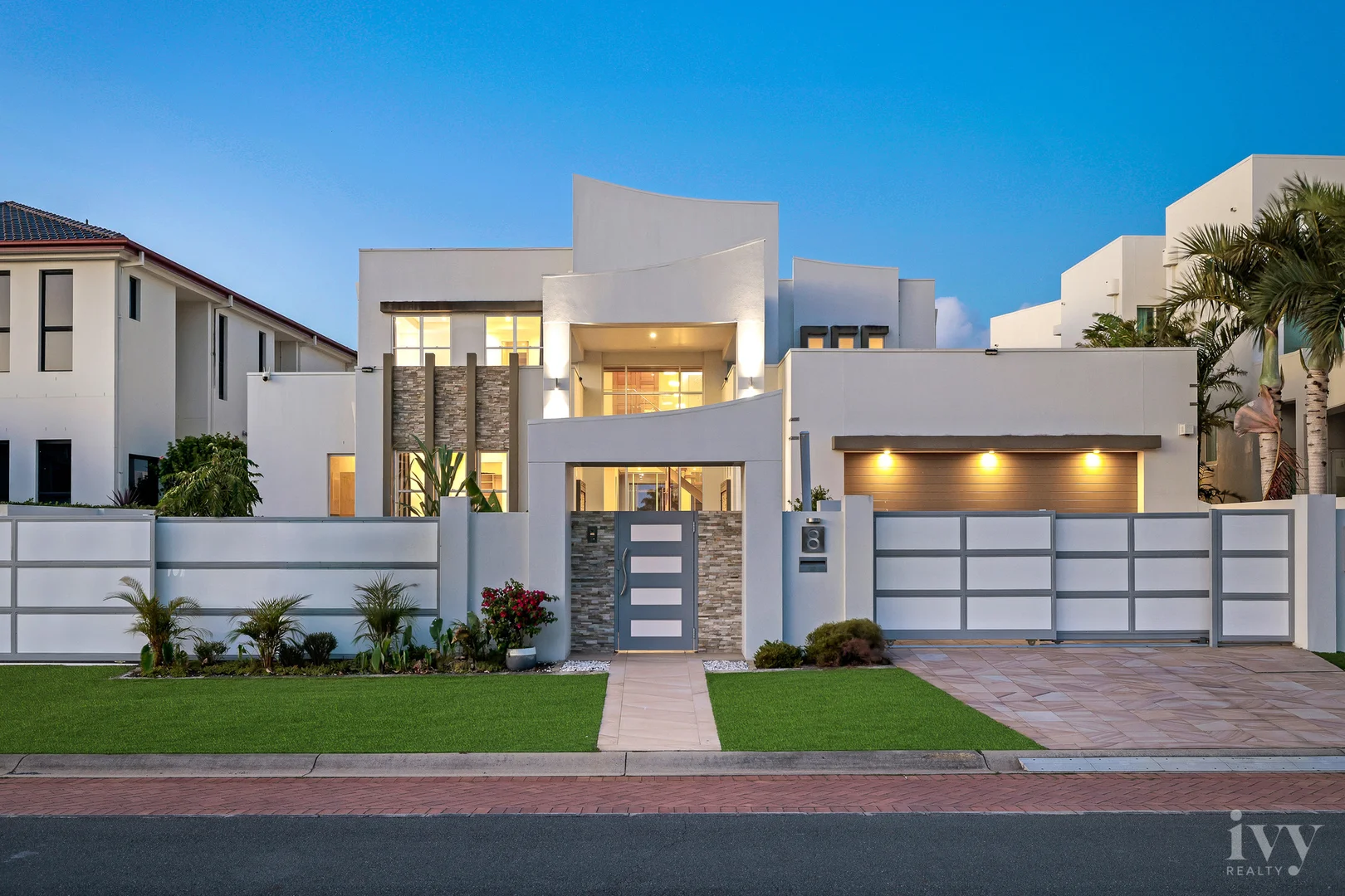Additional image 28 of 8 King Charles Drive, Sovereign Islands QLD 4216