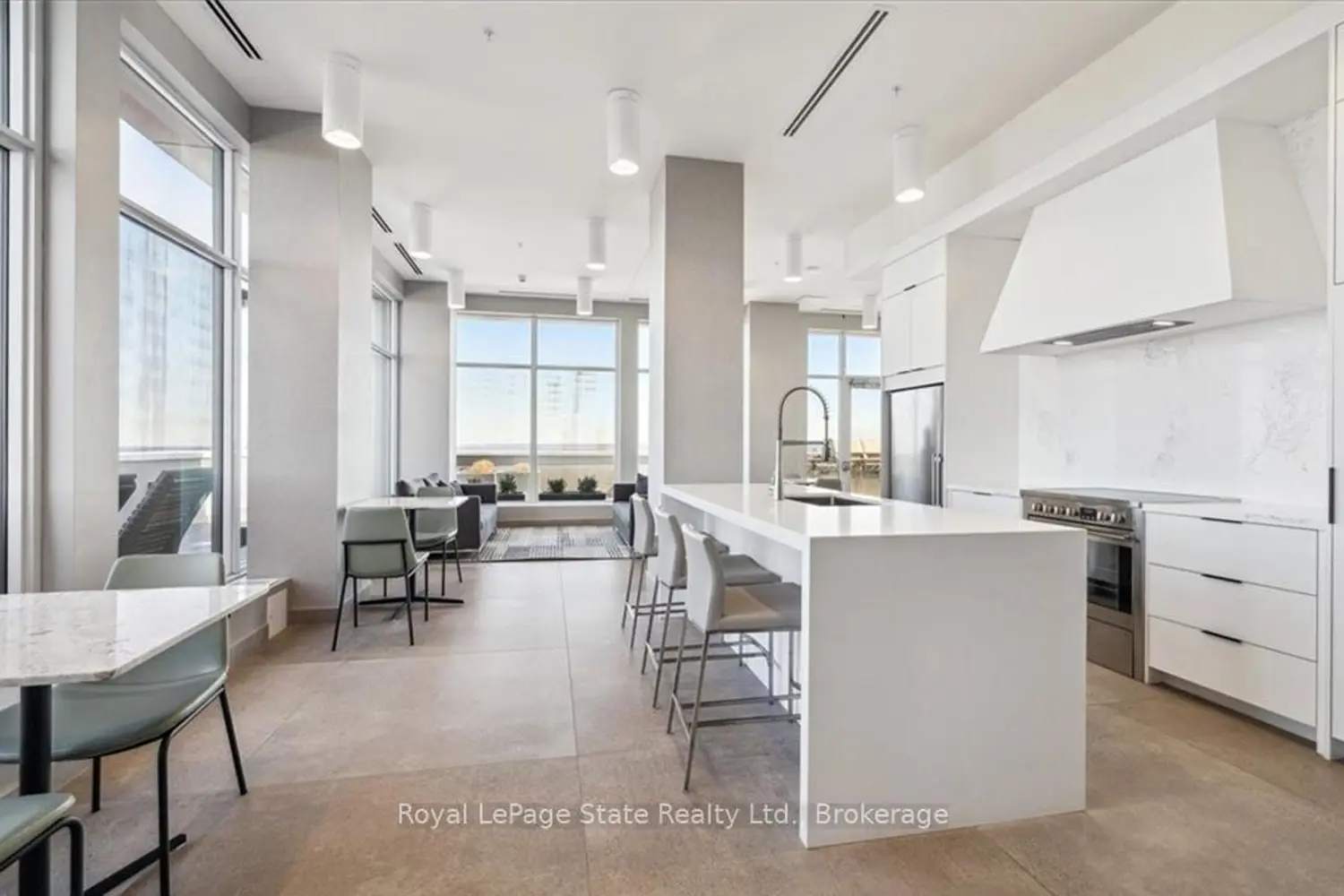 Additional image 3 of 500 Brock Avenue 808