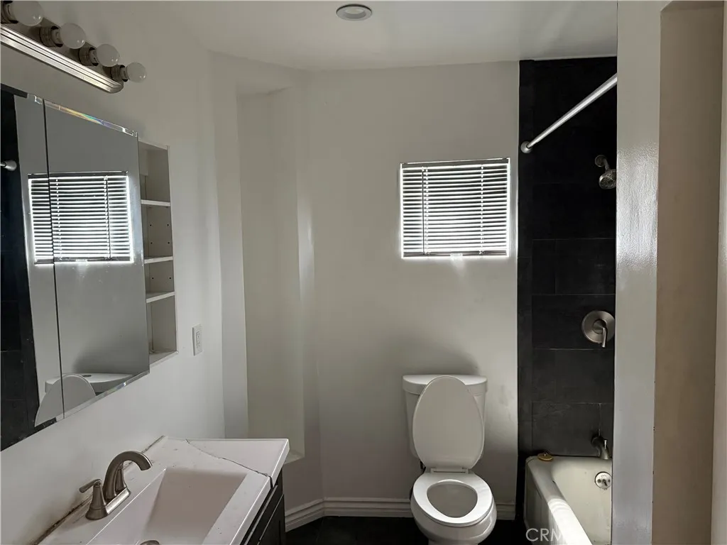 Additional image 13 of 2801 Adriatic Avenue, Long Beach, CA 90810