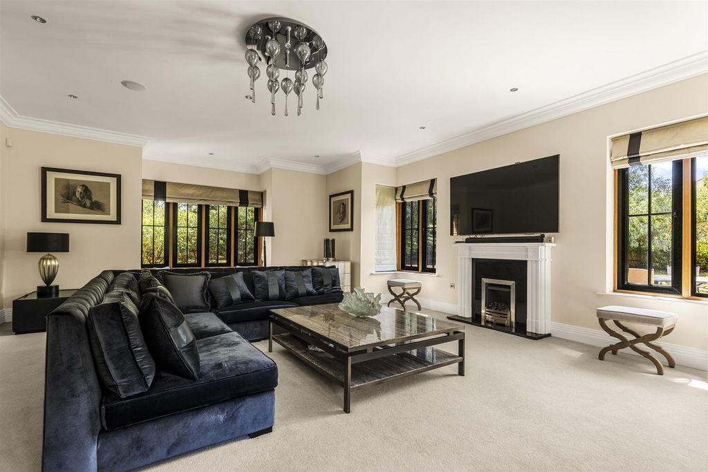 Additional image 7 of 6 bed detached house to rentChavey Down Road, Winkfield Row, Bracknell RG42