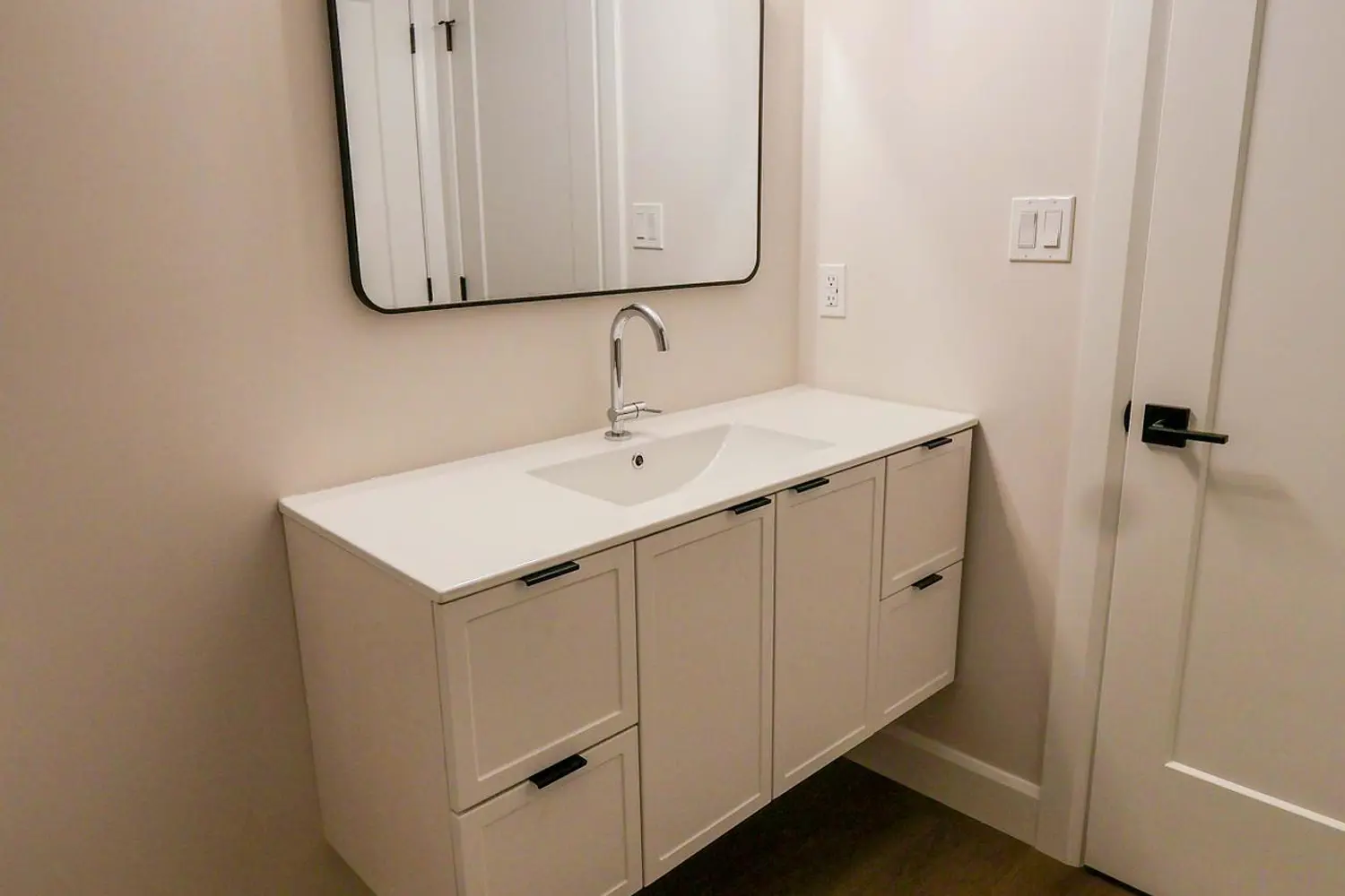 Additional image 19 of 430 Head Street 22