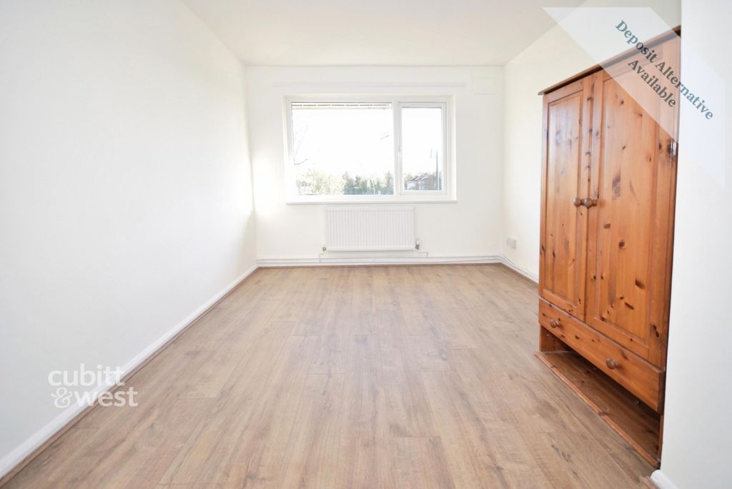 Additional image 8 of 3 bed flat to rentGales Drive, Crawley RH10