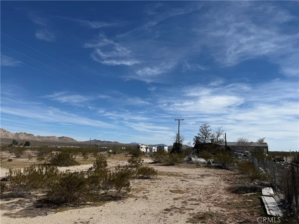 Additional image 17 of 10248 Cavetto Rd, Lucerne Valley, CA 92356