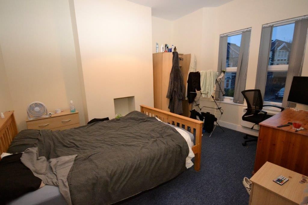 Additional image 10 of 6 bed semi-detached house to rentGloucester Road, Bristol BS7