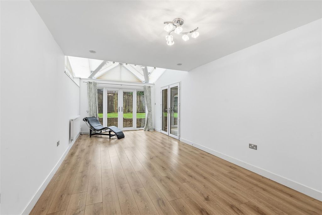 Additional image 8 of 5 bed detached house to rentWyvern Road, Sutton Coldfield B74