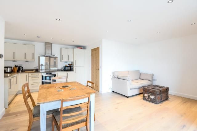 Additional image 3 of 1 bed flat to rentNewbury, Berkshire RG14