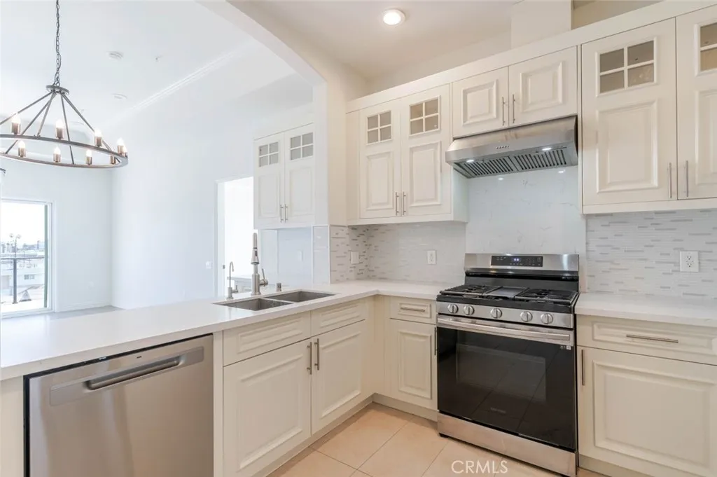 Additional image 28 of 1598 Long Beach Blvd Unit 401, Long Beach, CA 90813