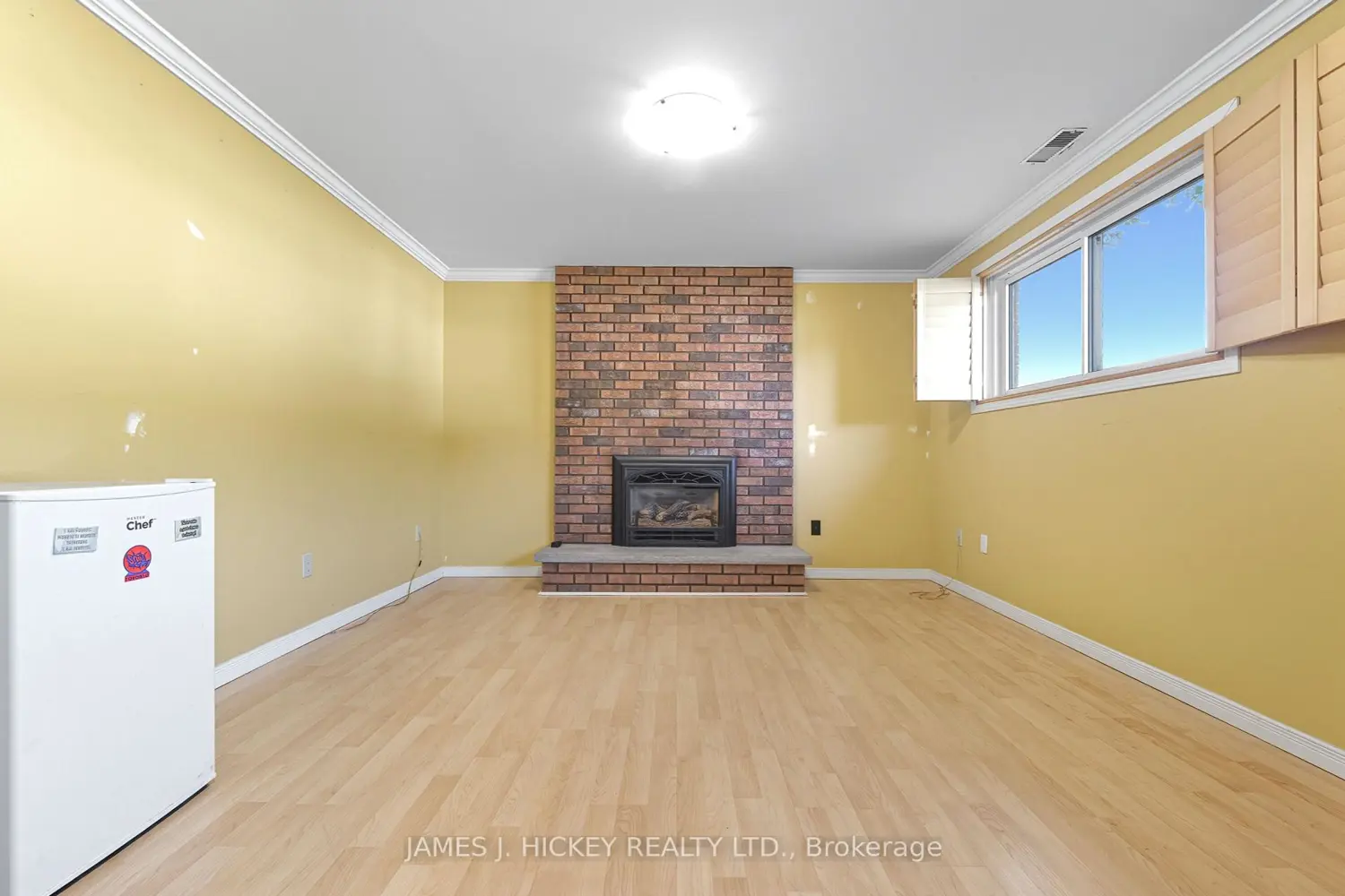 Additional image 13 of 119 Frontenac Crescent