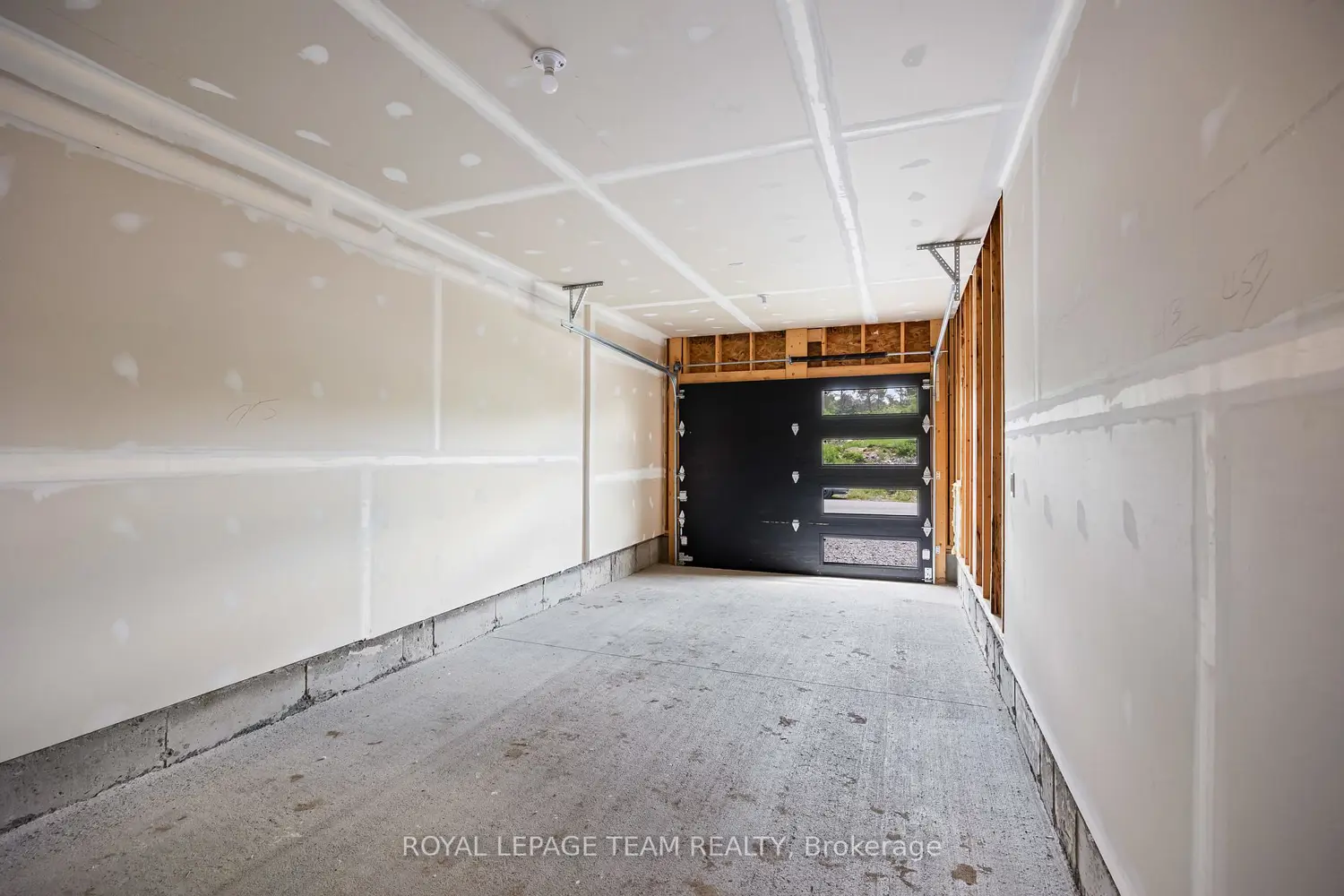 Additional image 17 of 354 Lewis Street