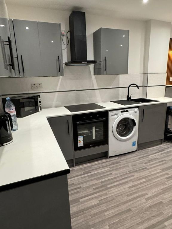 Additional image 8 of 6 bed terraced house to rentWalbrook Road, Derby DE23