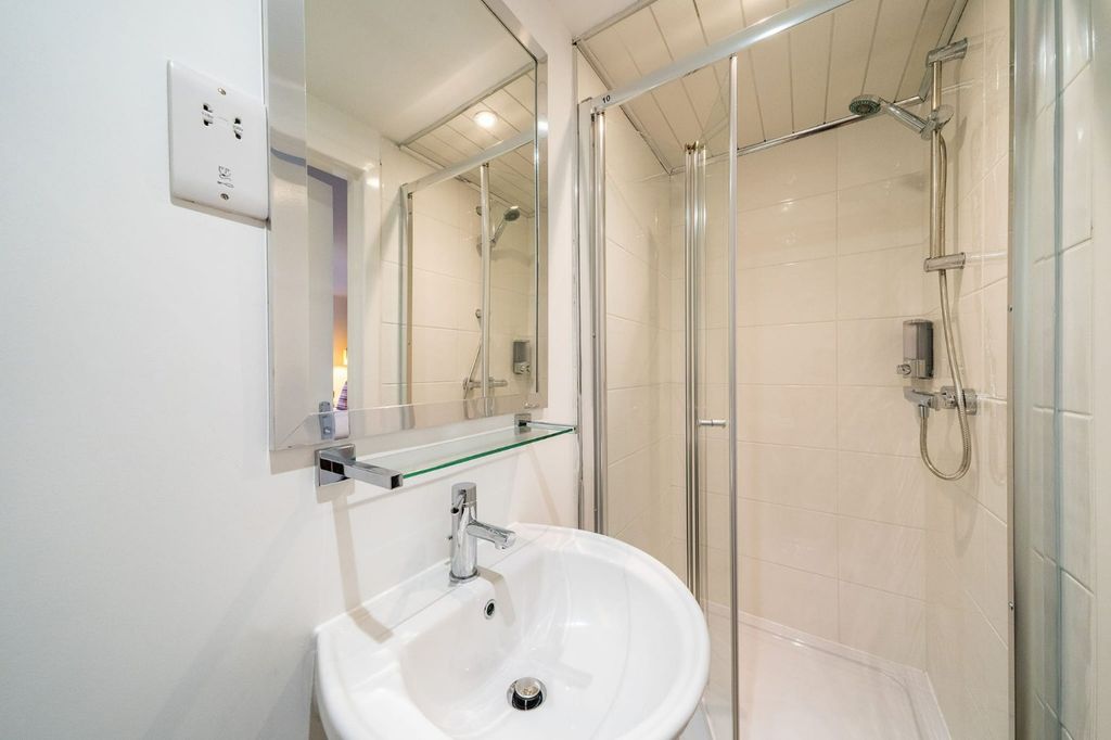 Additional image 6 of 6 bed maisonette to rentEast High Street, Forfar DD8