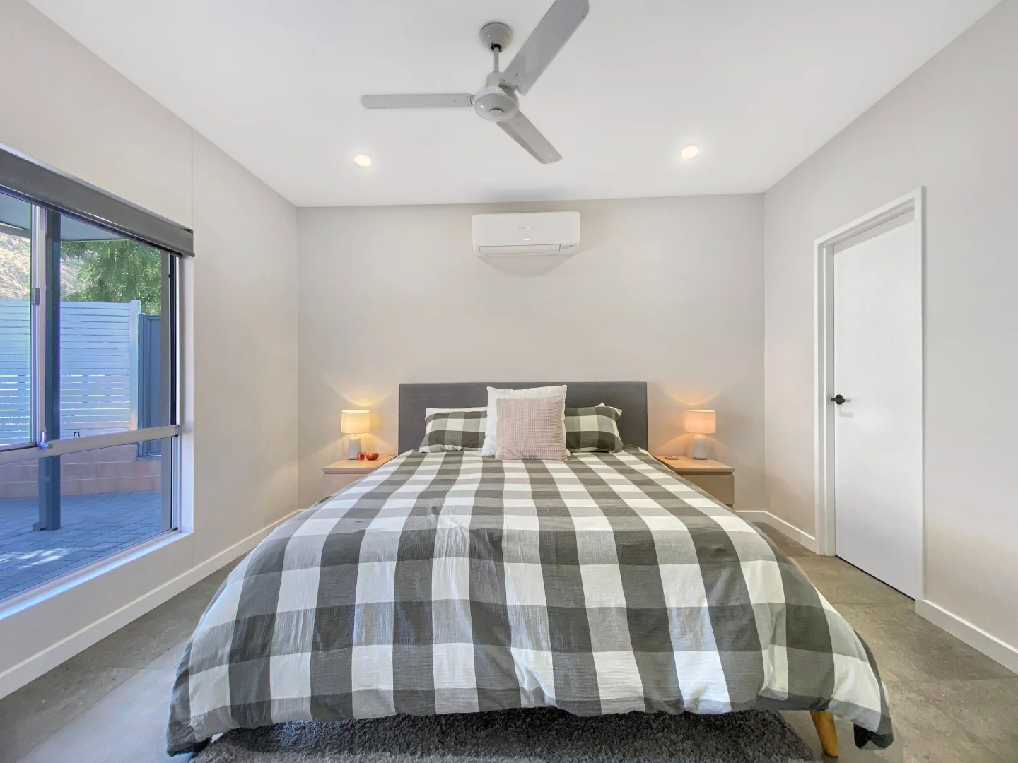 Additional image 10 of Mount Johns NT 0874