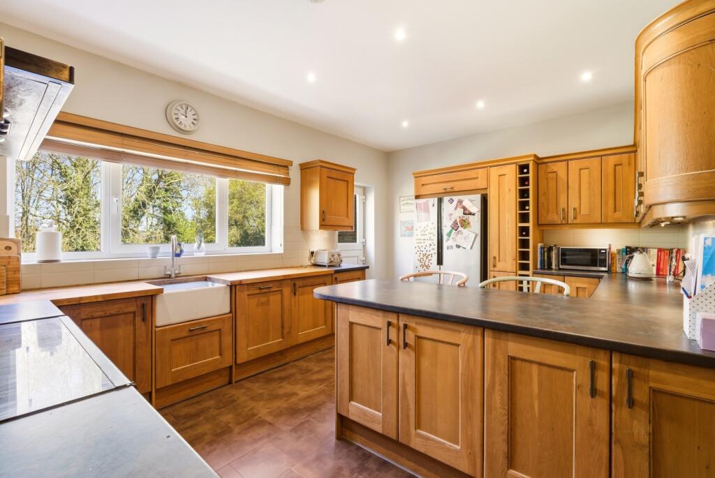 Additional image 2 of Pemberton Close, St. Albans, Hertfordshire, AL1