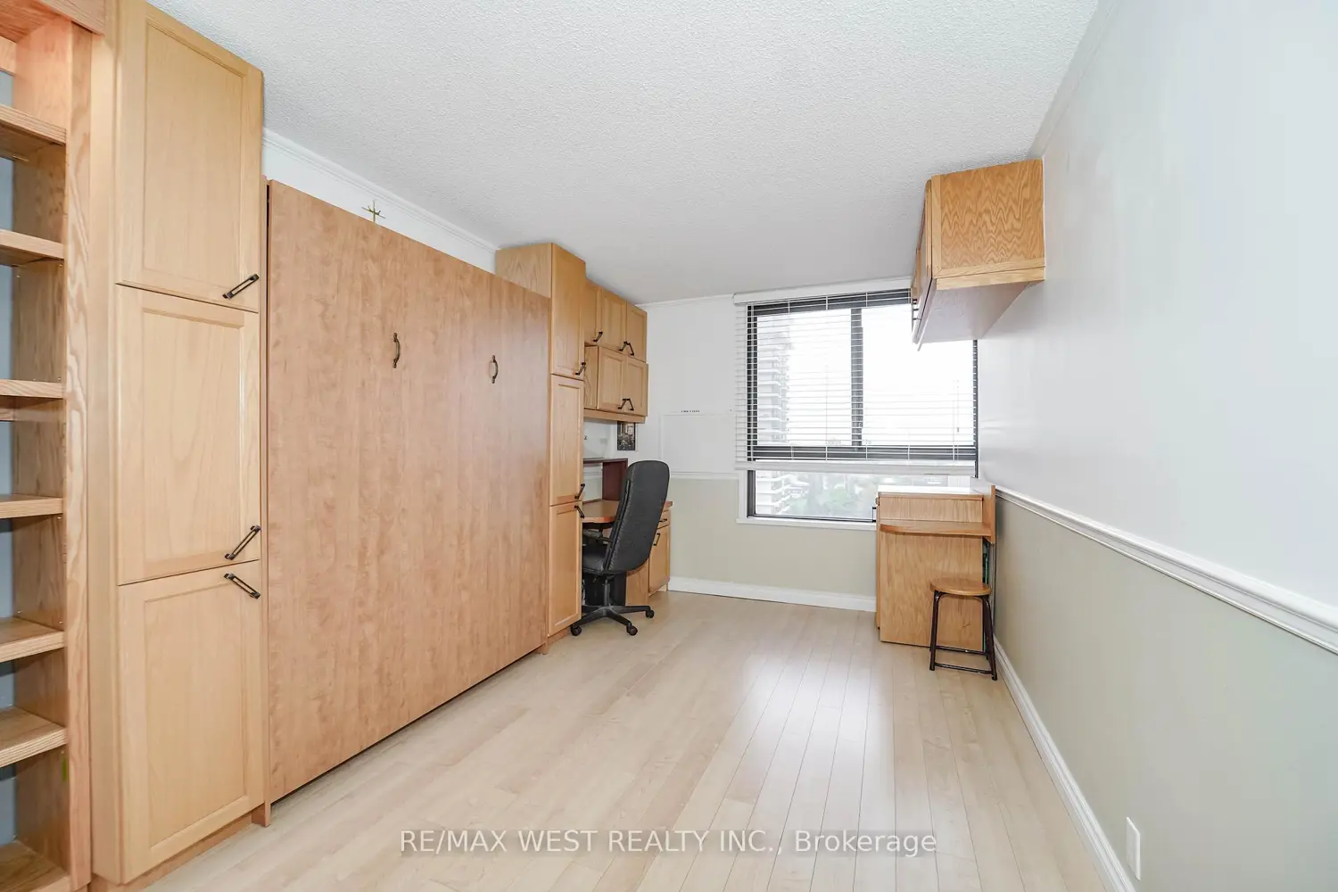 Additional image 9 of 1300 Bloor Street 1709