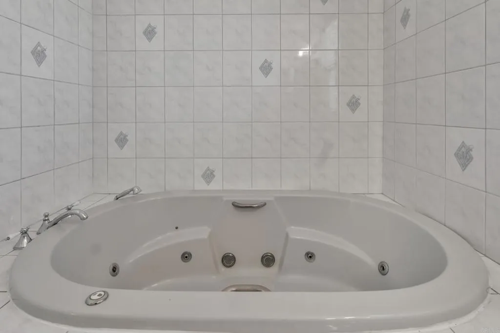 Additional image 17 of 1552 Elizabeth Ln, El Cajon, CA 92019