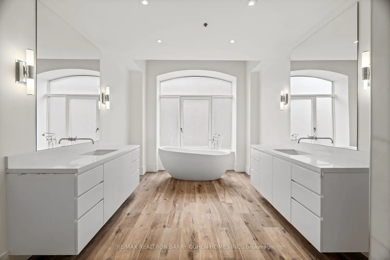 Additional image 16 of 468 Wellington Street 300