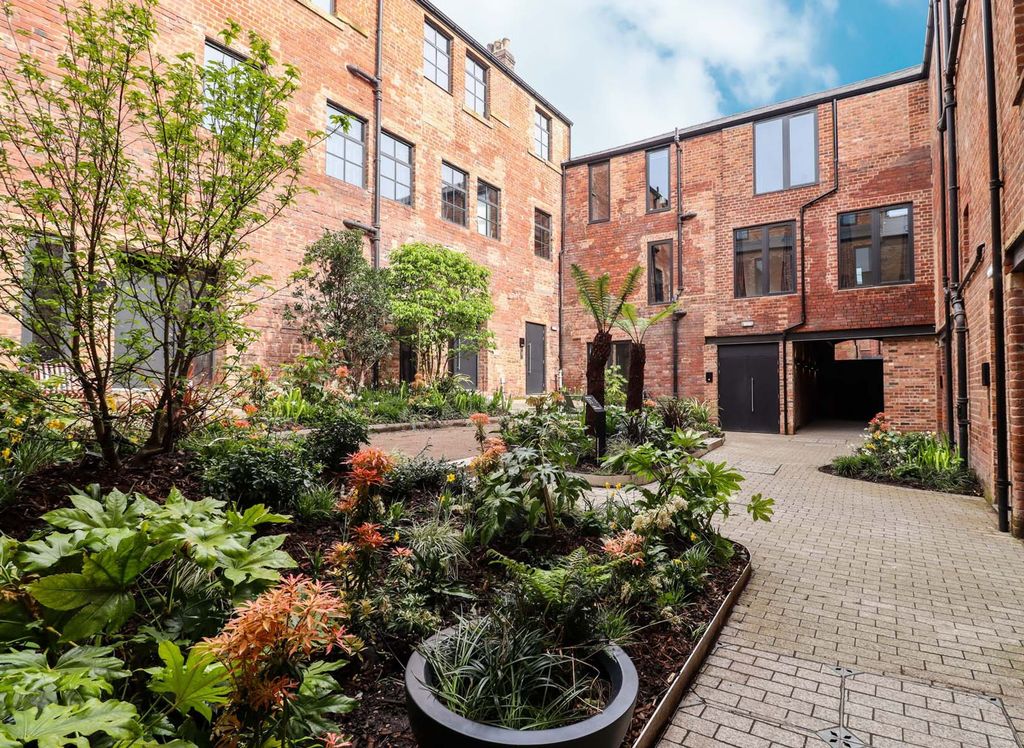 Additional image 17 of 3 bed town house to rentEyewitness Works, Milton Street, Sheffield S3