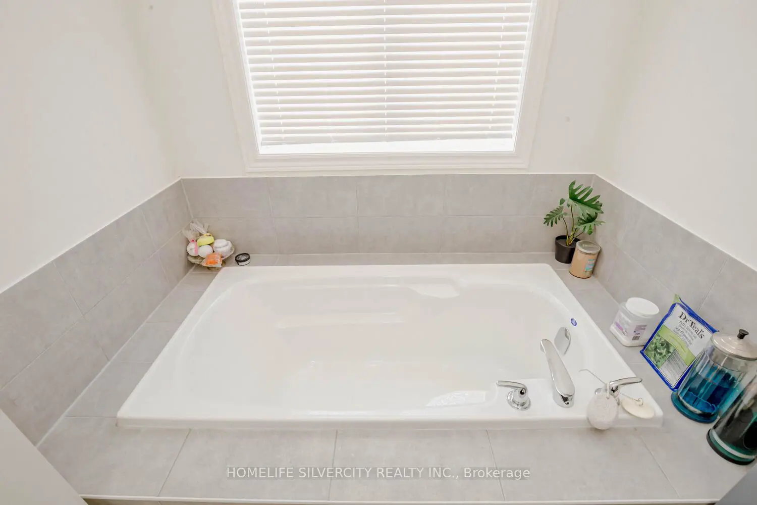 Additional image 17 of 122 Squire Ellis Drive