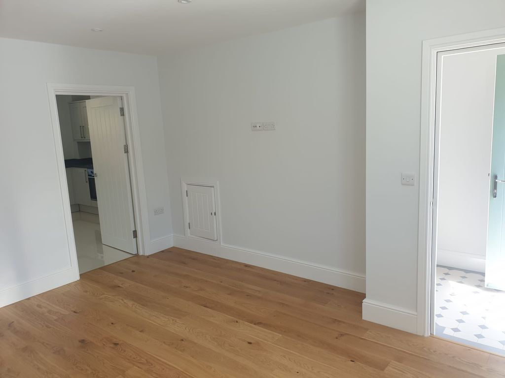 Additional image 4 of 3 bed terraced house to rentMynachlog Road, Llanelli SA15