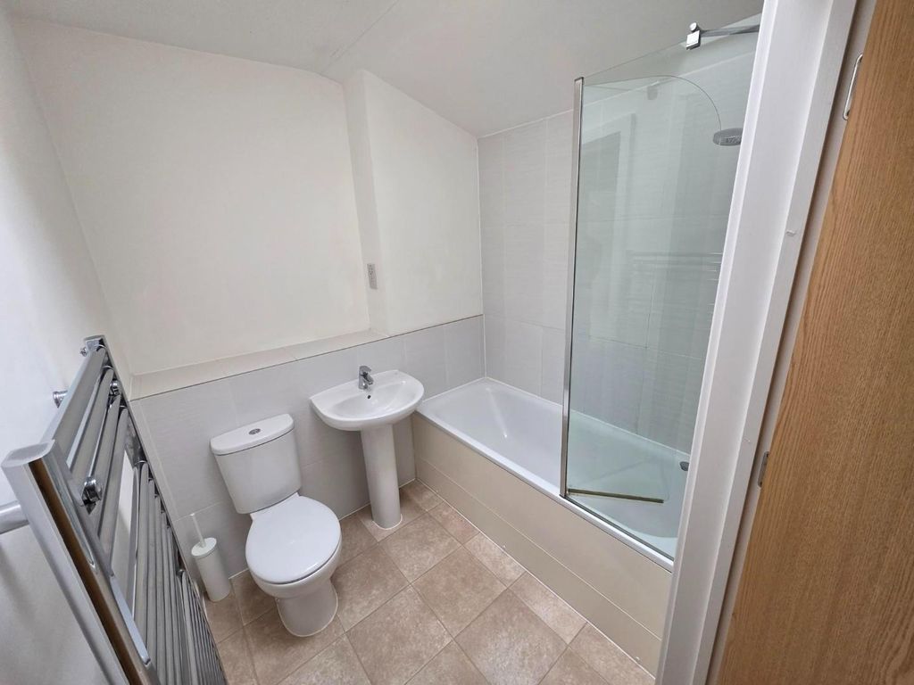 Additional image 4 of 2 bed flat to rentSt Josephs Mews, Penarth CF64