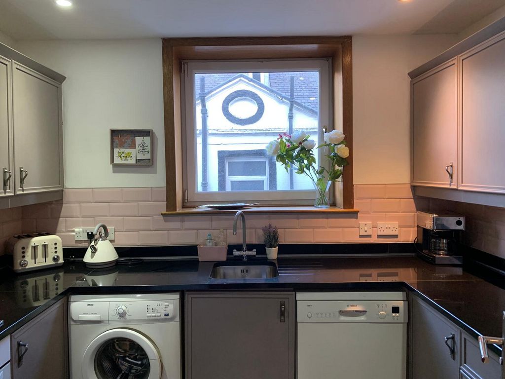 Additional image 4 of 3 bed flat to rentCastle Street, Maybole KA19