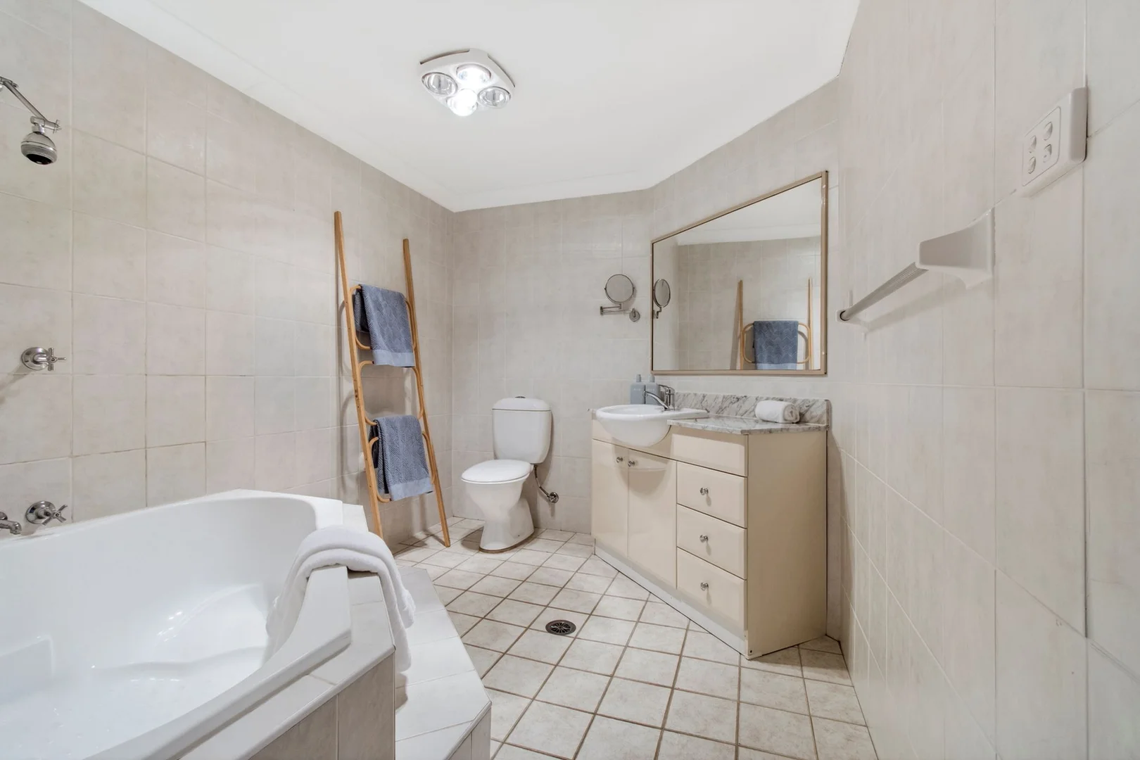 Additional image 8 of 2/1630-1632 Pittwater Road, Mona Vale NSW 2103