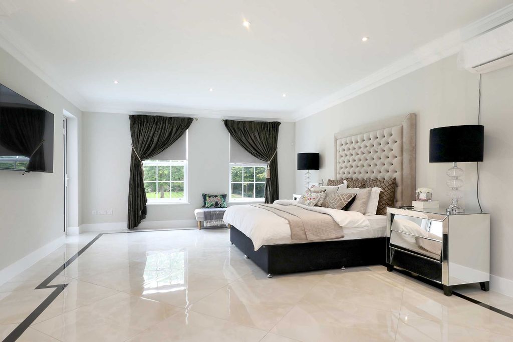 Additional image 17 of 9 bed detached house to rentSlade Oak Lane, Gerrards Cross SL9