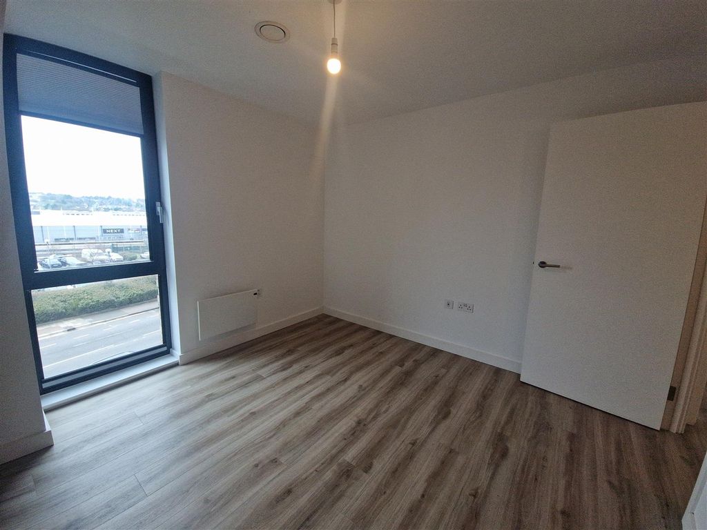 Additional image 9 of 2 bed flat to rentChevette Court, Luton LU2