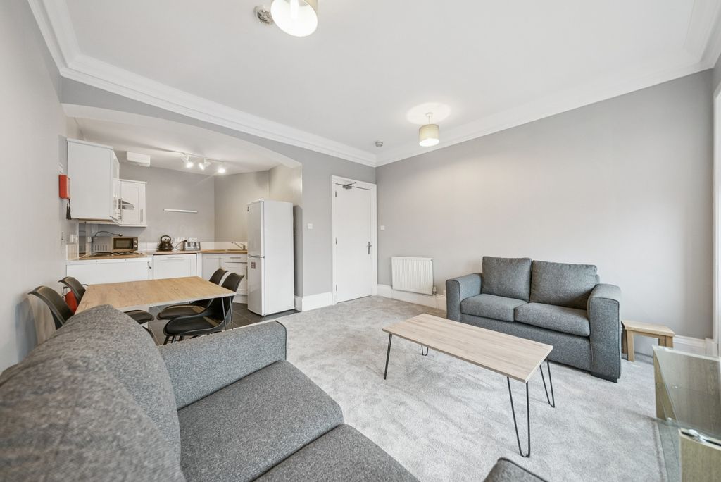 Additional image 4 of 4 bed flat to rentPort Street, Stirling, Stirling FK8