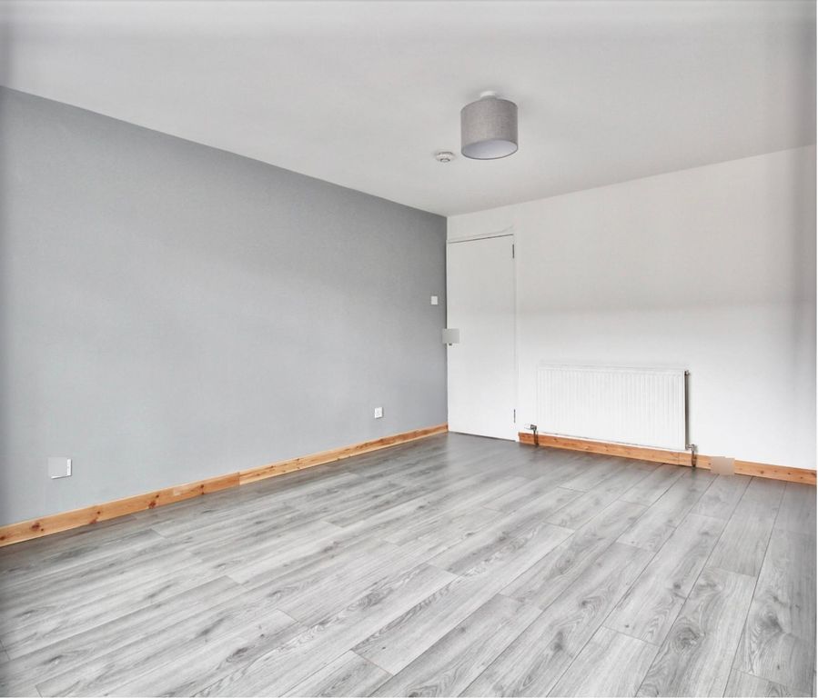 Additional image 3 of 3 bed flat to rentWaulking Mill Road, Clydebank G81
