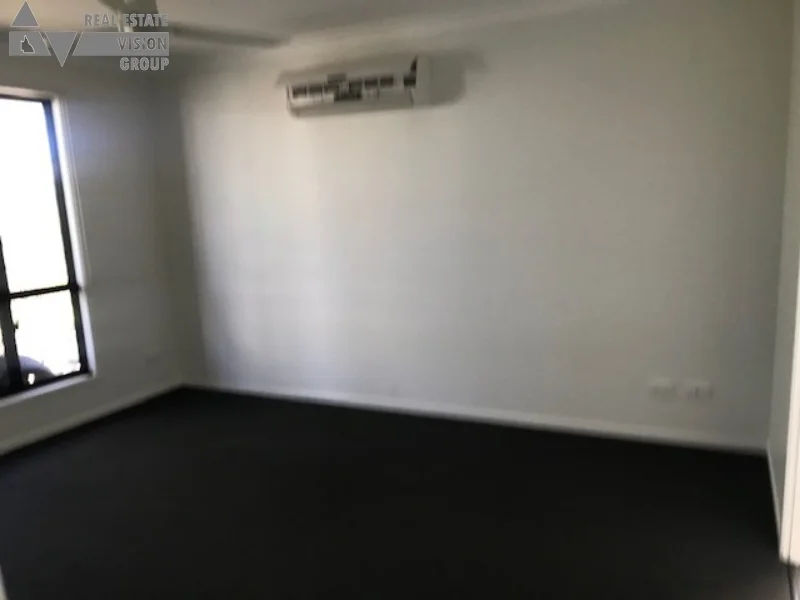 Additional image 6 of Unit 2/15 Whitney St, Emerald QLD 4720