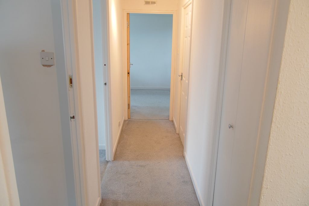 Additional image 5 of 2 bed flat to rentCastleton Drive, Newton Mearns G77