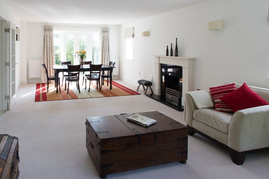 Additional image 5 of 5 bed detached house to rentThe Ridings, Horsted Keynes, Haywards Heath RH17