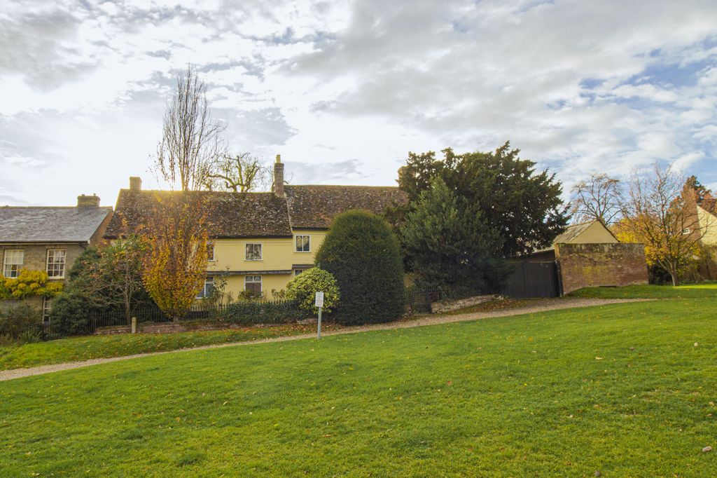Additional image 4 of 5 bed detached house to rentThe Green, Sudbury, Suffolk CO10