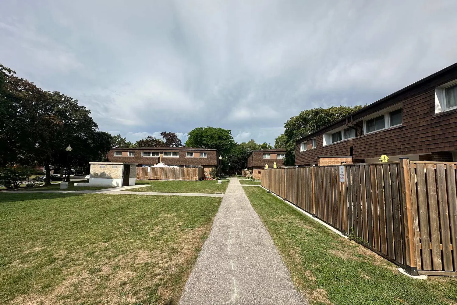 Additional image 20 of 16 Litchfield Court 115