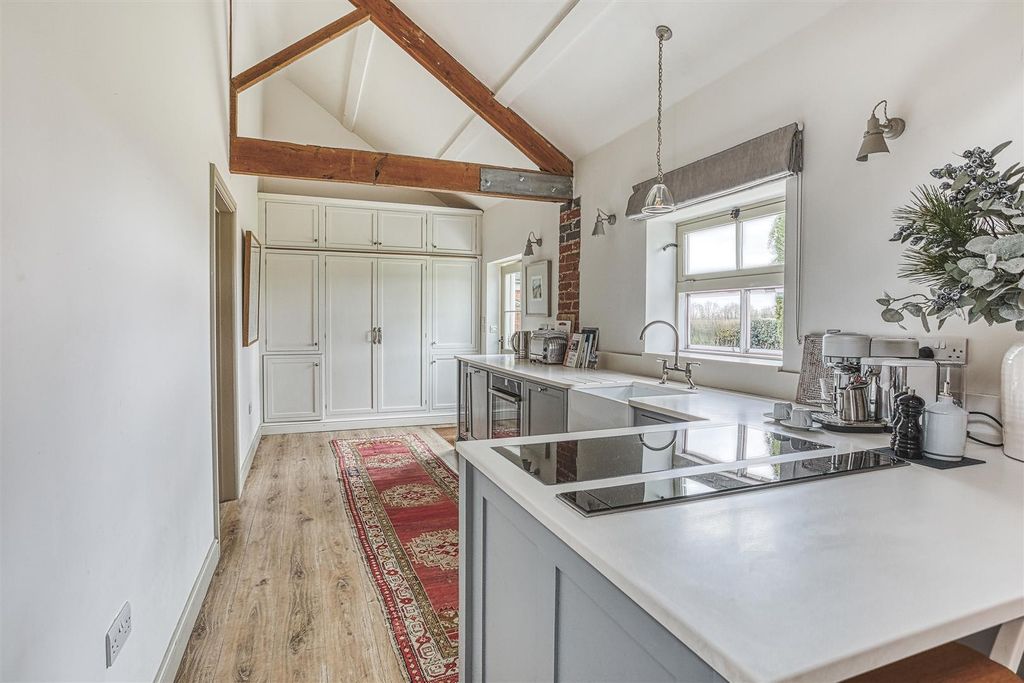 2 bed barn conversion to rentNorth Farm, North Lane, Brailsford DE6 photo 3
