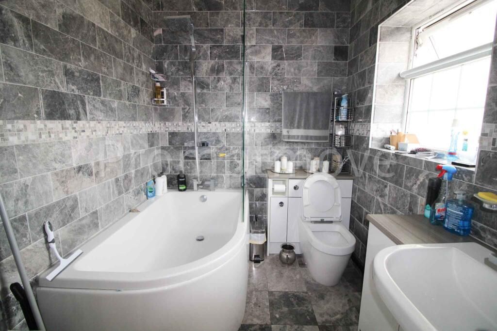Additional image 9 of 9 bed property to rentDunstable Road, Luton LU4