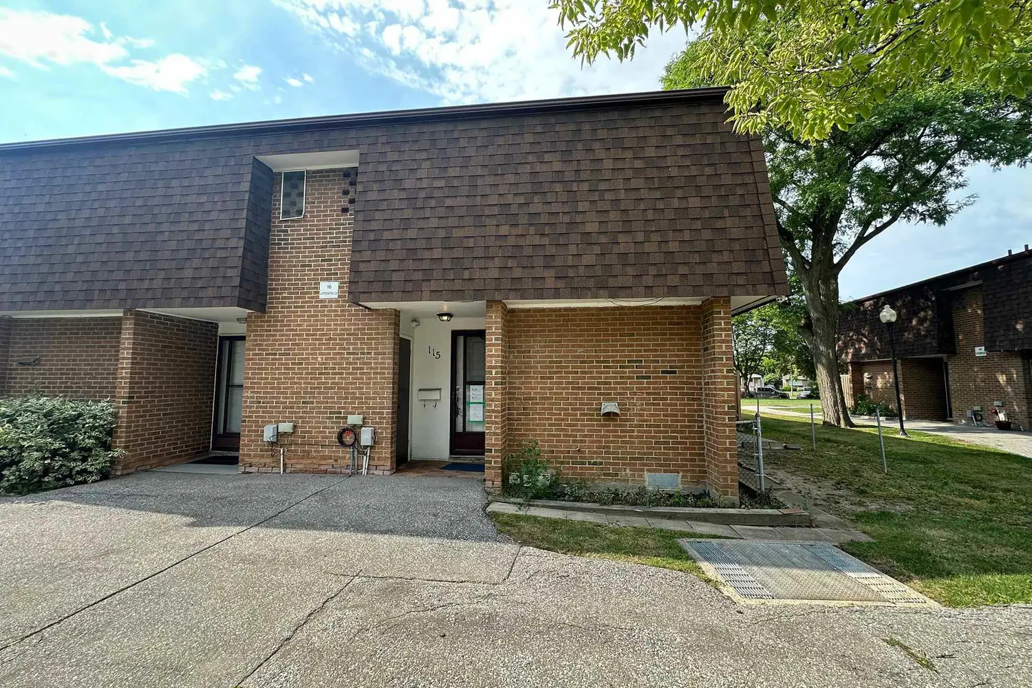 Additional image 18 of 16 Litchfield Court 115