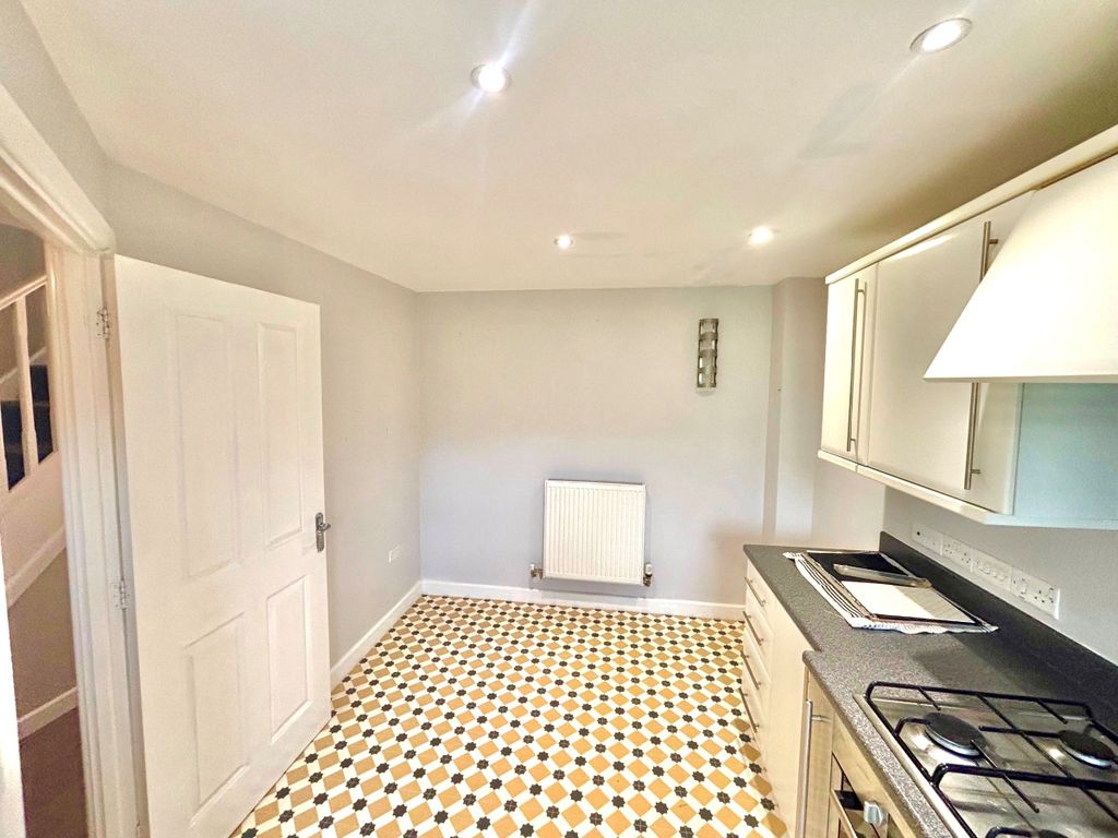 Additional image 7 of 3 bed semi-detached house to rentCwrt Pant Yr Awel, Lewistown, Bridgend CF32