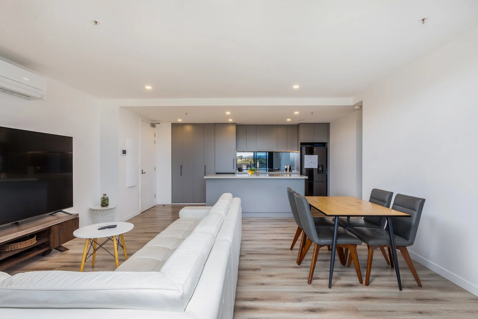 Additional image 2 of 606/49 Furzer Street, Phillip ACT 2606