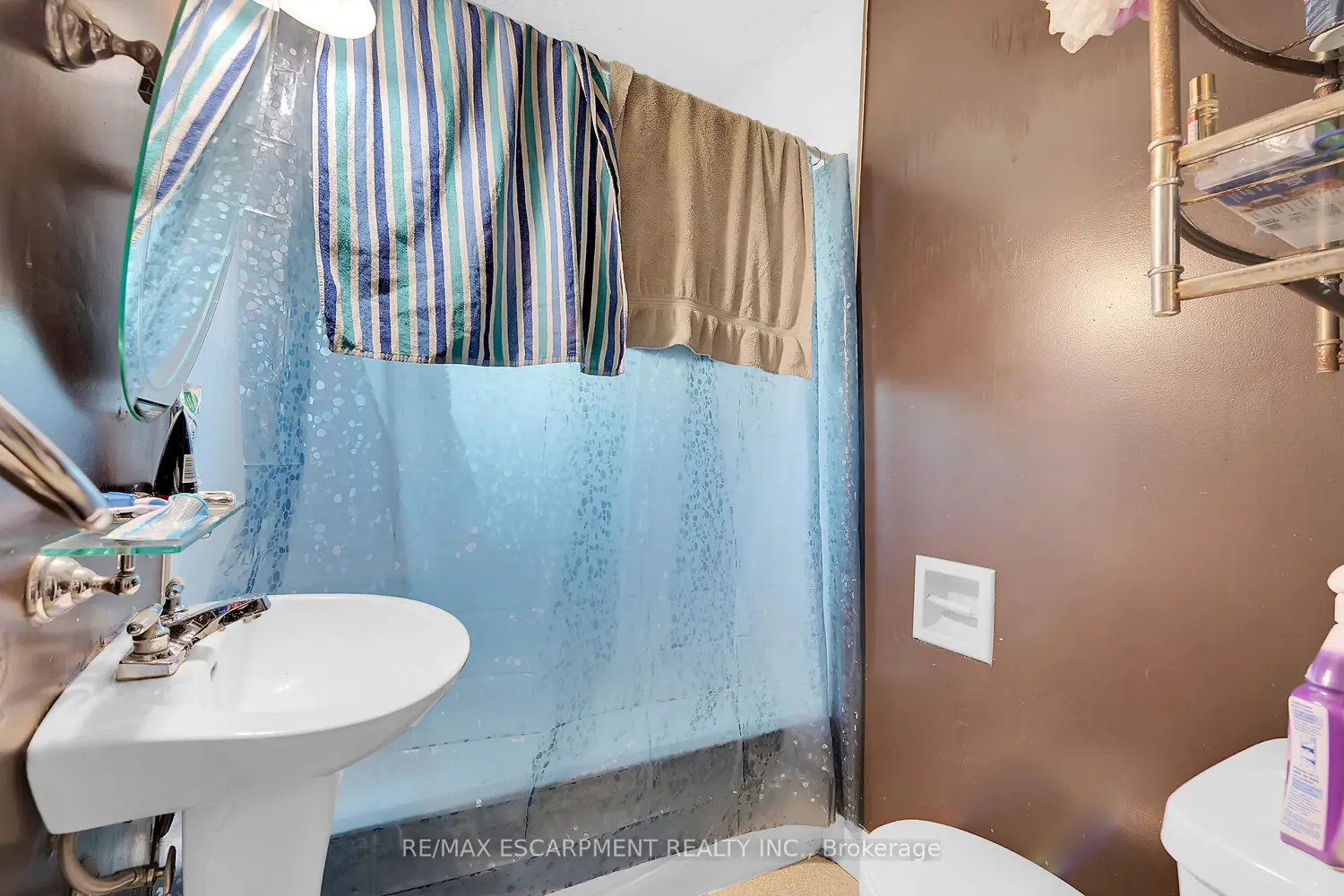 Additional image 11 of 526 Steele Street