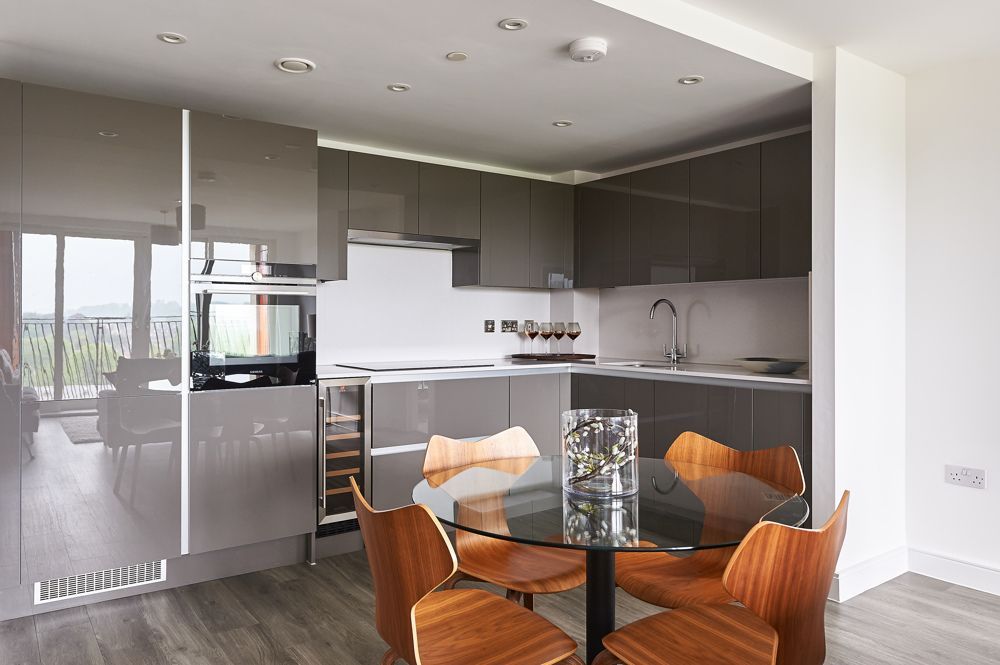 2 bed flat to rentMidland Road, Bath BA2 photo 3