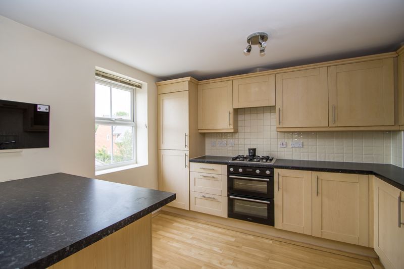 Additional image 5 of 4 bed terraced house to rentCae Canol, Penarth CF64
