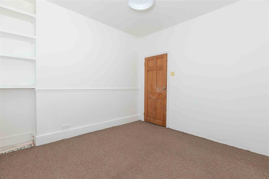 Additional image 11 of 3 bed maisonette to rentWestern Row, Worthing BN11