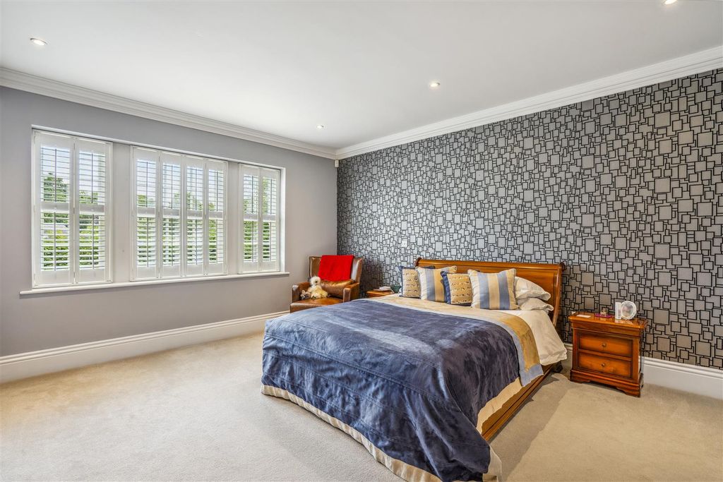 Additional image 15 of 5 bed detached house to rentBrockenhurst Road, Ascot SL5