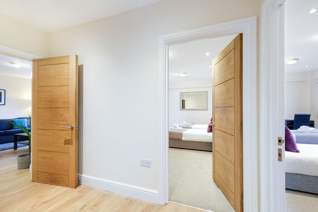 Additional image 32 of 3 bed flat to rentQueen Street, Maidenhead SL6